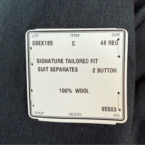 JoS. A. Bank NWT Men's Signature Collection Tailored Fit Wool Suit Jacket 48 Reg - Picture 8 of 9